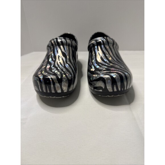Anywhere Clogs Women’s Slip-On Slip Resistant Size 9 - Picture 2 of 9